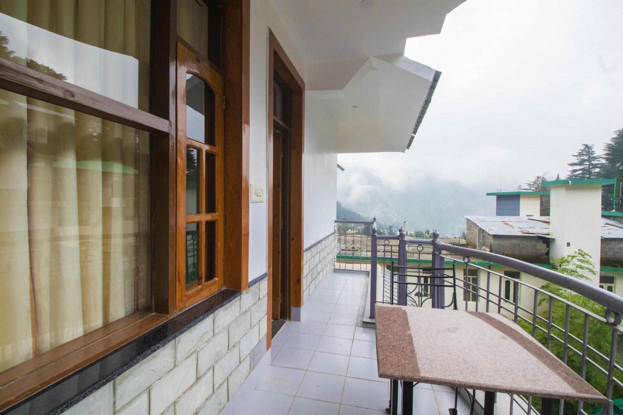 Wow Stayz2 Hotel The Lodge Dharamshala Exteriör bild