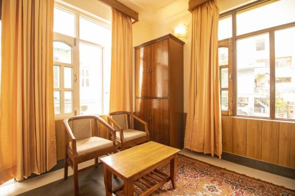 Wow Stayz2 Hotel The Lodge Dharamshala Exteriör bild