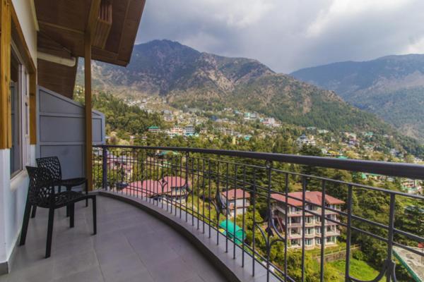 Wow Stayz2 Hotel The Lodge Dharamshala Exteriör bild