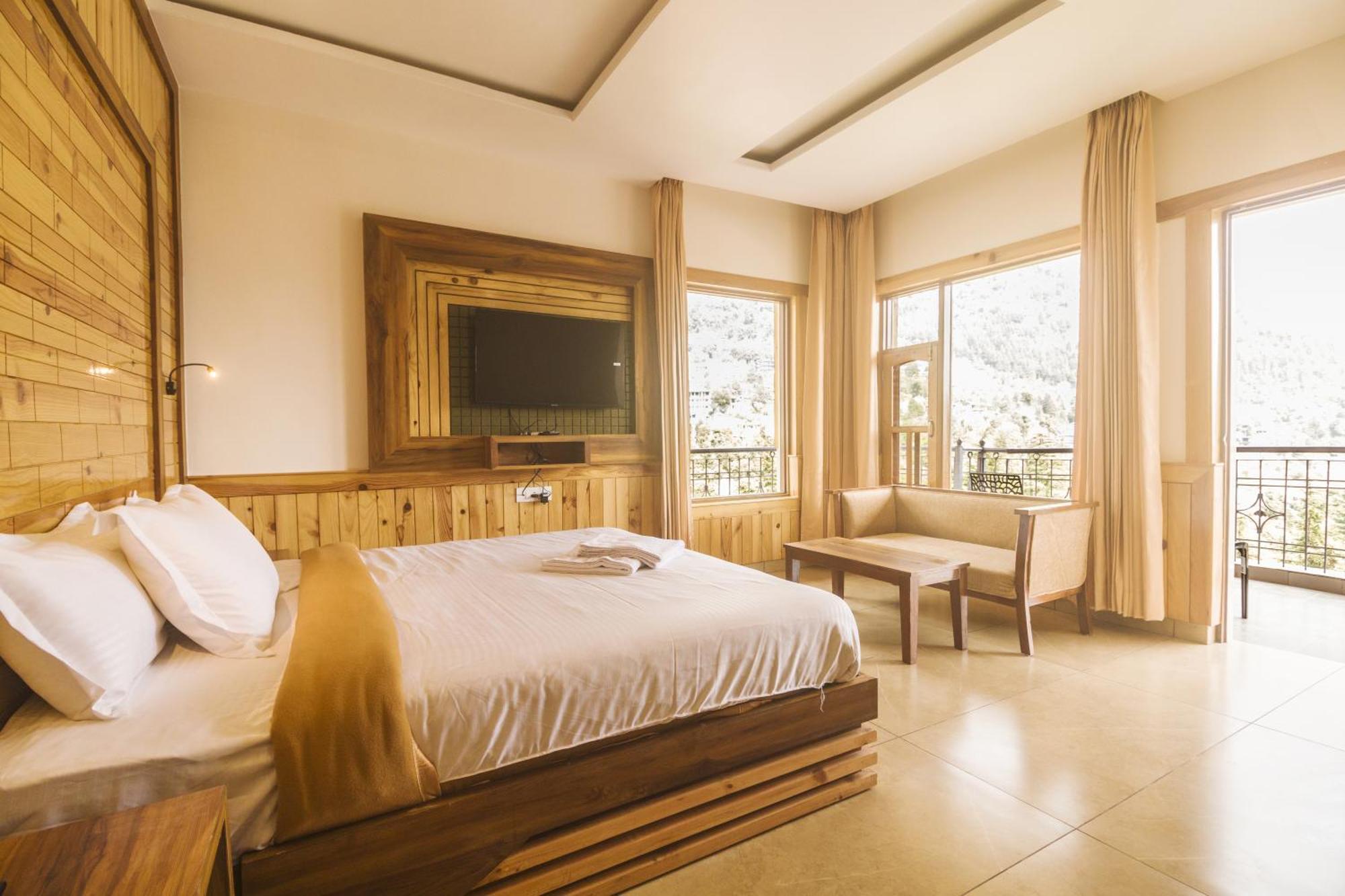 Wow Stayz2 Hotel The Lodge Dharamshala Exteriör bild