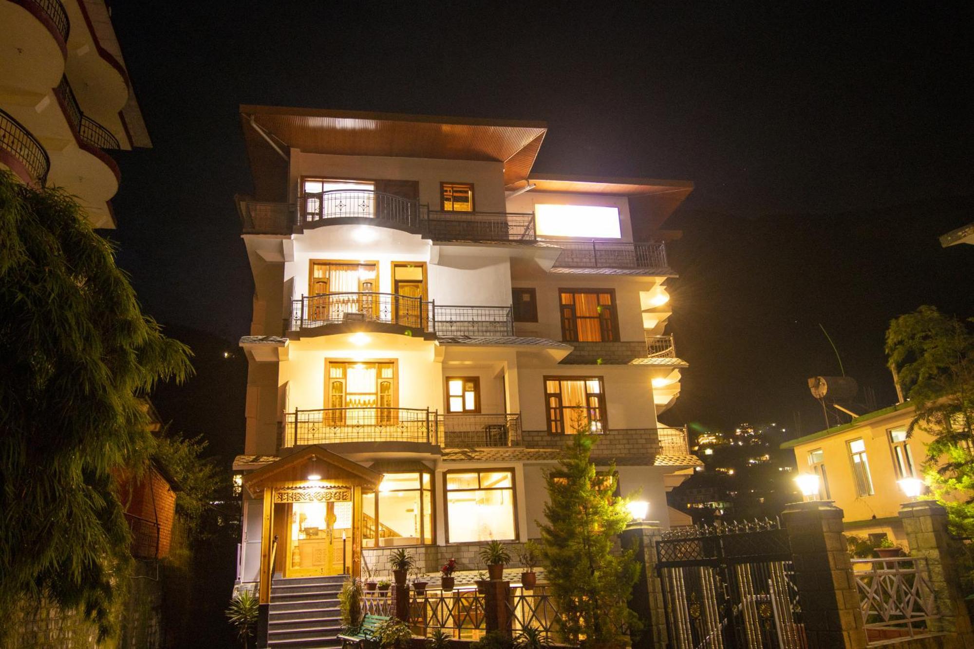 Wow Stayz2 Hotel The Lodge Dharamshala Exteriör bild
