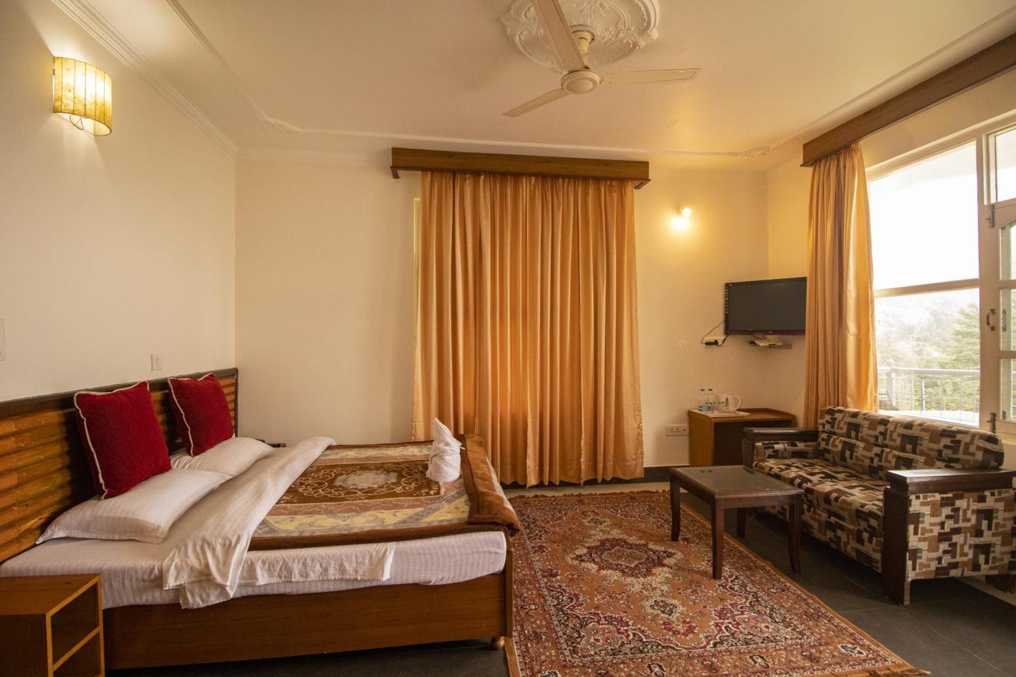 Wow Stayz2 Hotel The Lodge Dharamshala Exteriör bild