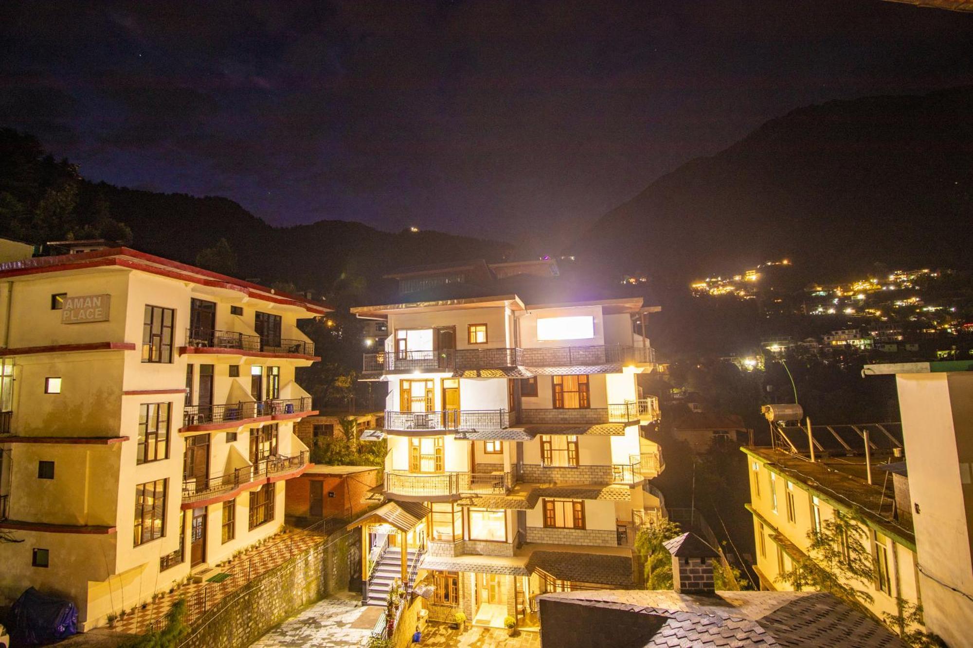 Wow Stayz2 Hotel The Lodge Dharamshala Exteriör bild